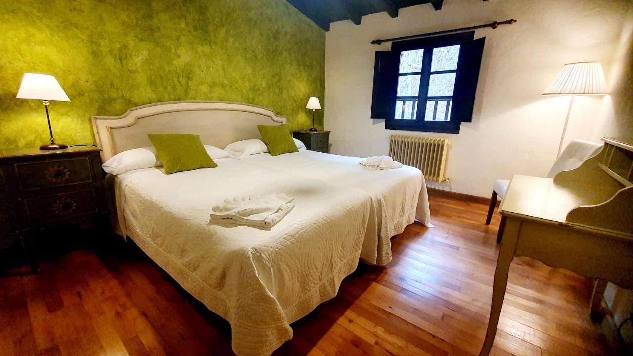 Hotel Rural La Tahona De Besnes Arenas De Cabrales Exteriör bild